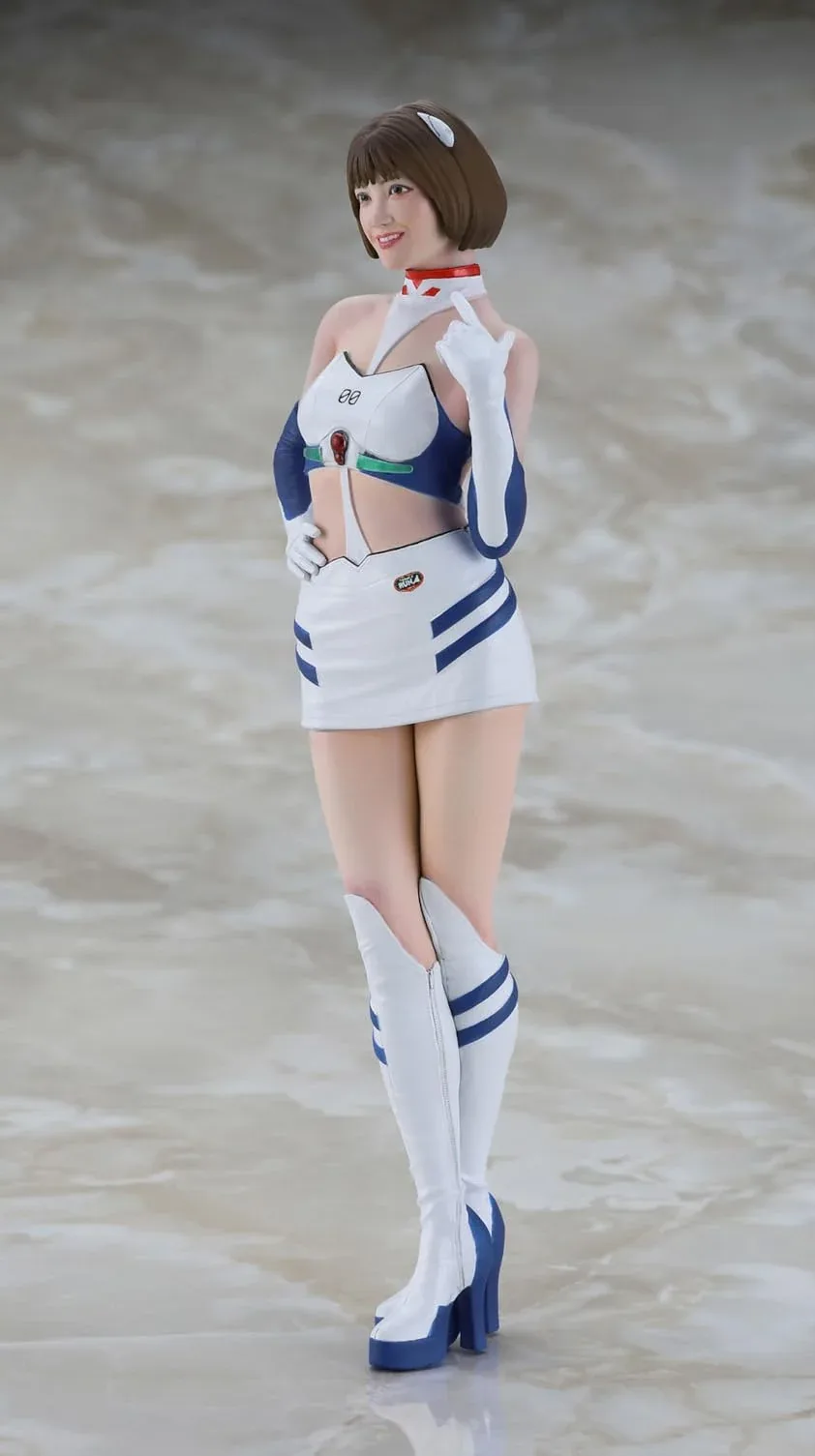 Hasegawa 1/12 Evangelion Racing Circuit Mate Arisa Akagi Rei Ayanami Resin Kit - Image 2